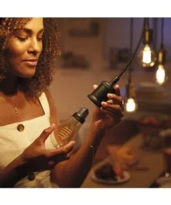PHILIPS Hue White LED Filament Lamp E27/7W A60 9 PHILIPS Hue White LED Filament Lamp E27/7W A60 -Binnenverlichting Verkoopwinkel DV 8 10152696 05 4c DE 20200408114755