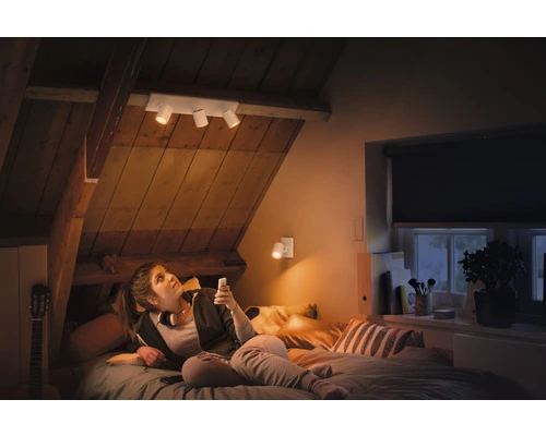 PHILIPS Hue White Ambiance LED Opbouwspot Runner 3-lichts Wit 2 PHILIPS Hue White Ambiance LED Opbouwspot Runner 3-lichts Wit - Afbeelding 2